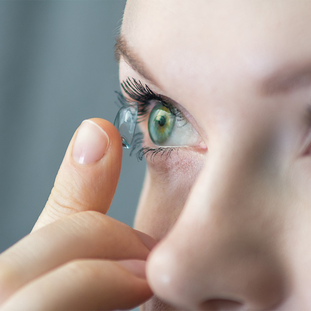 Comfortable Contact Lenses for Clear Vision